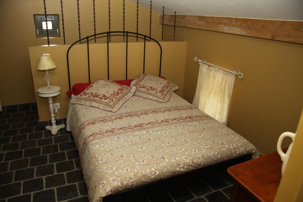 La Bastide De Fontaille Bed & Breakfast Saint-Felicien Room photo